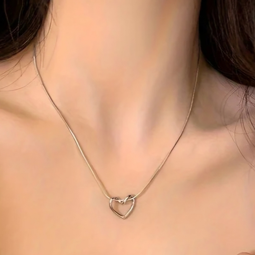 Elegant Hollow Heart Necklace